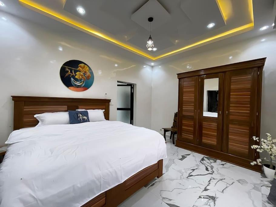 Villa Adja Nafy A Saly Gandigal エクステリア 写真