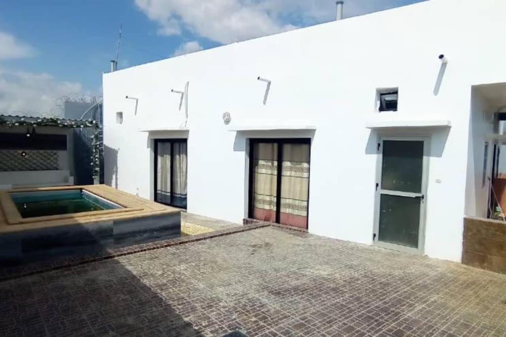 Villa Adja Nafy A Saly Gandigal エクステリア 写真